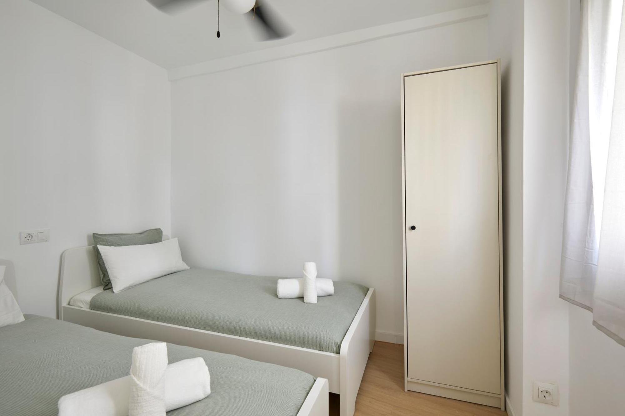 Apartament 17 Next To El Molino Barcelona